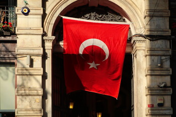 В Турции отменили масочный режим в закрытых помещениях
